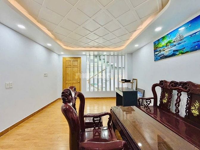 Bán nhà Gò Vấp 52m2 giá 4 tỷ 390 triệu đường Lê Đức Thọ, phường 16