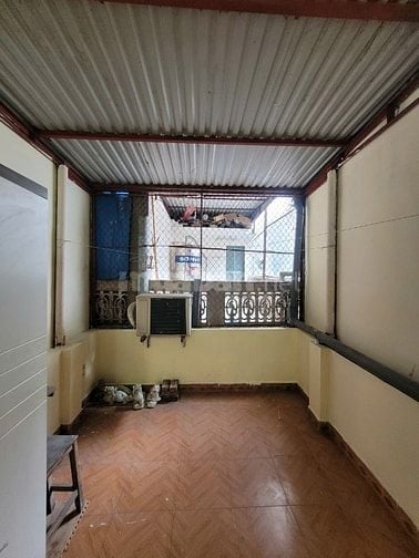 Cho thuê nhà gần chợ Ngọc Hà, sử dụng 60m2, 3 tầng khép kín