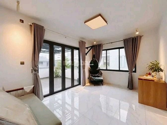Xoay vòng vốn bán nhà Huỳnh Tấn Phát, Quận 7. Giá 6,89 tỷ, 70m2, HXH