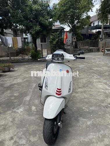 Piaggio Vespa Sprint Trắng 10000 km