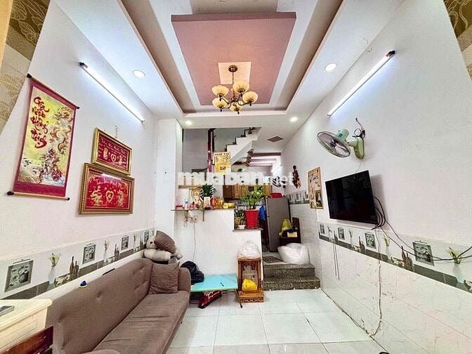 NHÀ GẦN CHỢ ĐƯỜNG. TRỆT 2 LẦU 2PN 3WC. AN NINH