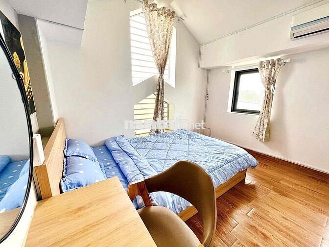 STUDIO THIẾT KẾ GÁC MÁI SIÊU TÂY, GIÁ CÒN THƯƠNG LƯỢNG