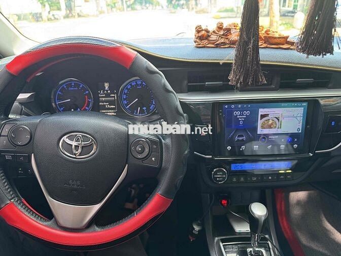 Toyota Corolla Altis 2017 2.0V Đen