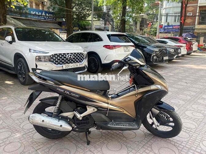 Honda Air Blade Đen vàng đồng