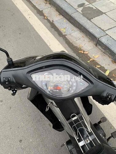 Honda Wave RS Đen bạc 2743 km