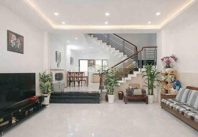 NHÀ 4 TẦNG BTCT (91M2) NỞ HẬU - QUANG TRUNG NỘI THẤT CAO CẤP - 8.9T