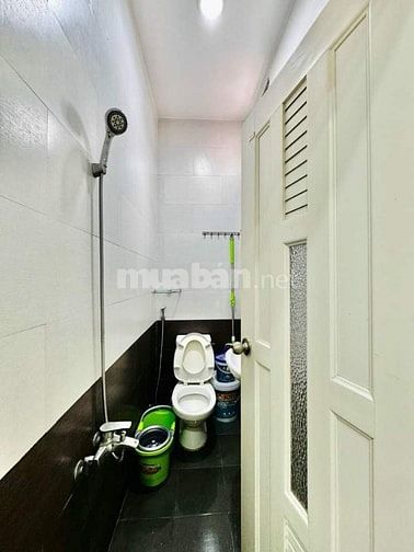 Chủ bán gấp nhà Cao Thắng, Quận 3. Giao Nguyễn Đình Chiểu - 1,840 tỷ