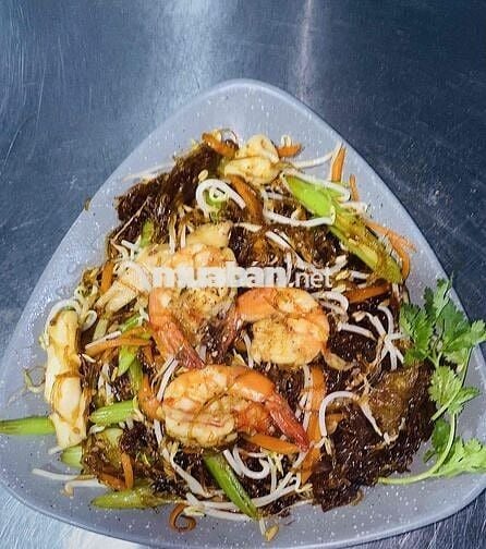 TUYỂN THU NGÂN - PHỤC VỤ