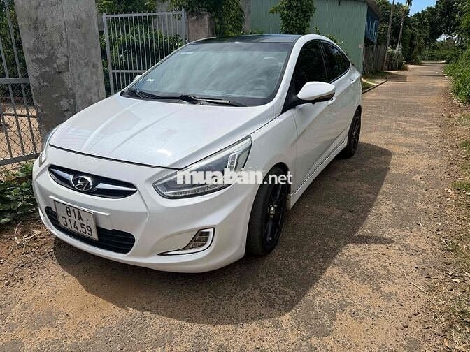 Hyundai Accent 2013 Trắng