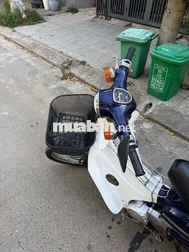 Honda Super Cub Xanh trắng
