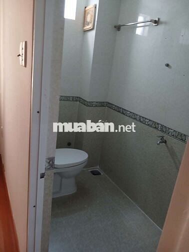 nhà mới sạch xẽ giá thuê 8tr,p16 ,GV