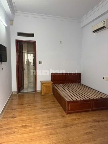 Chính chủ cần bán nhà vị trí đẹp tại Bình Hưng Hòa