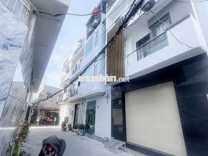 Bán nhà Tân Thuận Tây Q7, 5.25x5m 3 Tầng Mới, Hẻm XH Tránh Kinh Doanh