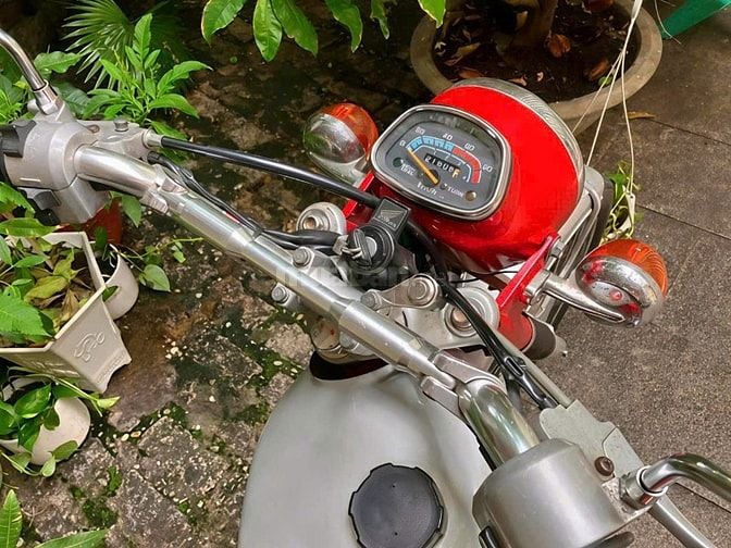 Bán xe Honda CL68 chính chủ đứng tên 90%zin