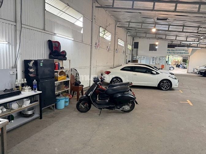 Cho Thuê Xưởng 400m2 - Đường To - Giá Tốt