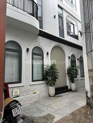 Bán nhà:6,3x9,2, 3lầu mặt tiền thụt,đ.Trần Quốc Toản,Võ thị sáu,Q3(củ)