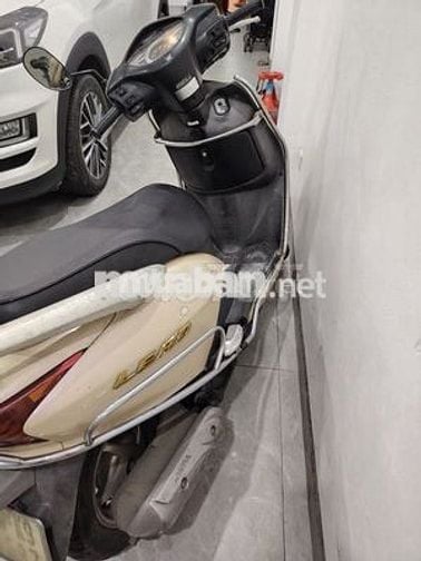 Honda Lead 2011 Vàng kem