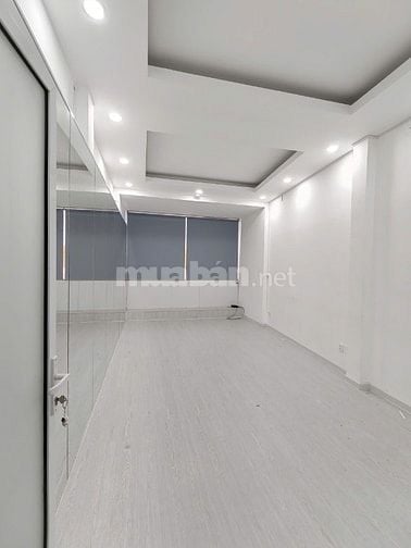 Bán Hoặc Cho Thuê Nhà 2 MT Vị Trí Vàng Ngay Ngã Tư 3/2 Và Sư Vạn Hạnh