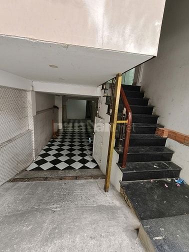 Bán Hoặc Cho Thuê Nhà 2 MT Vị Trí Vàng Ngay Ngã Tư 3/2 Và Sư Vạn Hạnh
