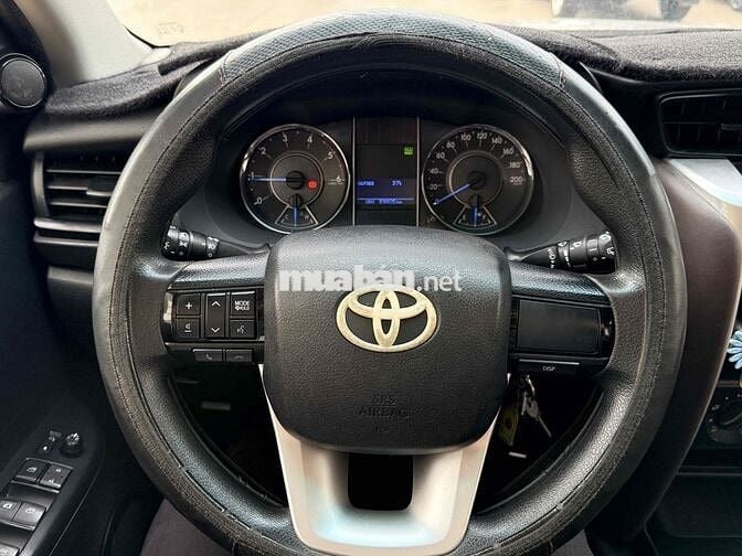 Toyota Fortuner 2017 2.4MT - Số Sàn - Xe Tại Hãng