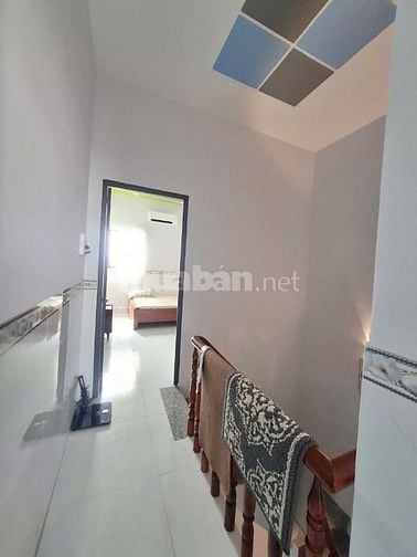 Bán Nhà 3,2mx13,5m 2 lầu Hẻm Lê Thành Phương P15Q8
