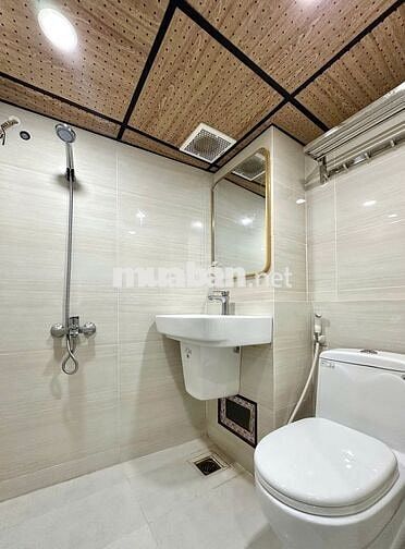 Một căn phòng nhỏ, nhưng đủ ấm áp tại 177/1 Bùi Mình Trực, Q.8. 