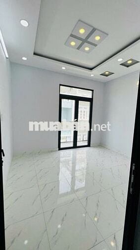 (Chỉ cho NỮ) phòng hiện đại, có máy lạnh, cửa sổ 2TR7