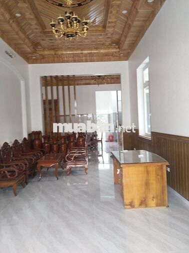Bán nhà hướng Tây rộng rãi, thoáng mát, đúc kiên cố, Sổ hồng riêng