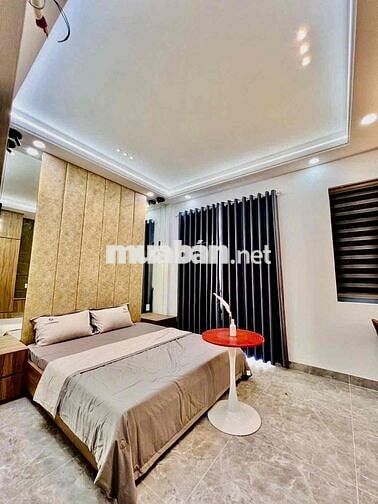 Cho Thuê Nhà Mới Xây 100% DT 200m2 1Trệt 1Lửng 3Lầu 4Pn 5Wc Sân Thượng