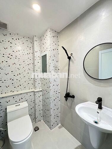 Studio ban công 30m2 rộng thoáng - Lê Văn Sỹ cạnh bờ kè Trường Sa