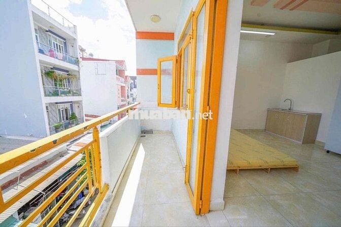 PHÒNG TRỌ BAN CÔNG - MÁY LẠNH GIÁ RẺ SAU LƯNG AOEN TÂN PHÚ - Ở ĐƯỢC LI