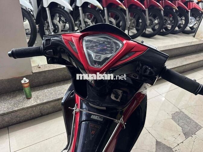 Honda Air Blade Fi 2011 Đỏ đen