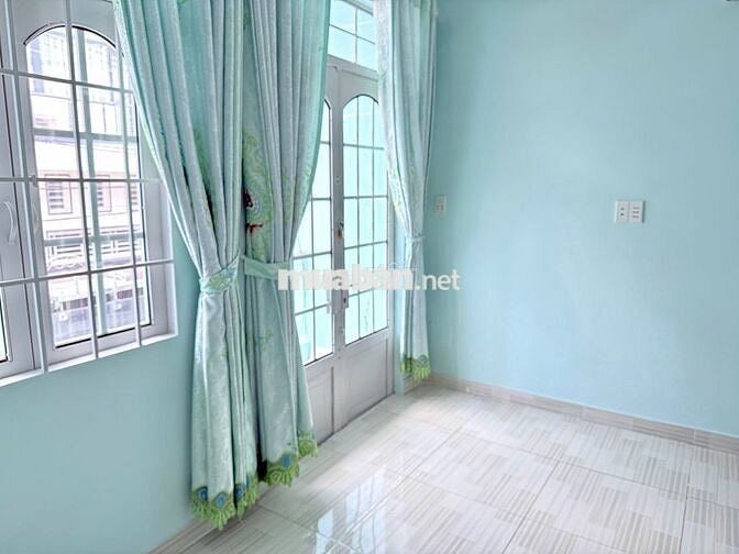 CHO THUÊ NHÀ NGUYÊN CĂN ĐẸP – HẺM XE TẢI PHÚ ĐỊNH – GẦN CHỢ 79 