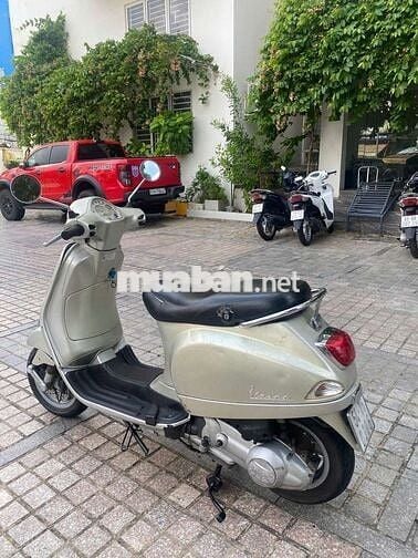Piaggio Vespa 