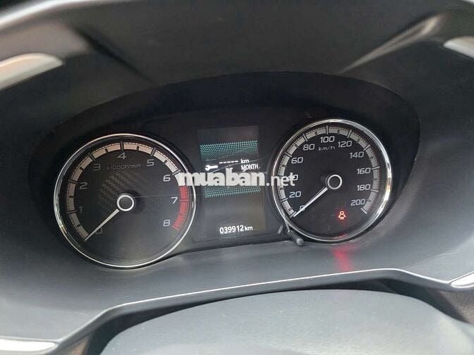 Mitsubishi Xpander Cross 2021 ODO 4vạn Màu Trắng