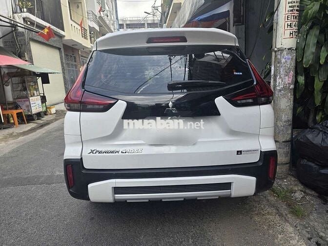 Mitsubishi Xpander Cross 2021 ODO 4vạn Màu Trắng