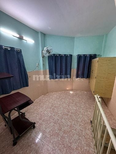 Cho thuê nhà nguyên căn 2 lầu, số 27/40/80 Huỳnh Tịnh Của, Quận 3, 3x6