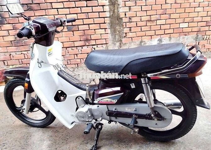 Honda Dream Thái Tím trắng