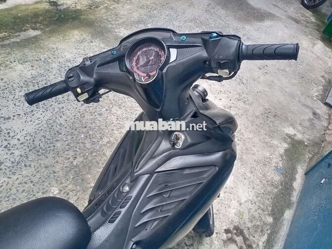 Yamaha C50 màu Đen