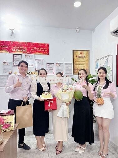 Nhân viên CSKH làm văn phòng giờ  hành chính