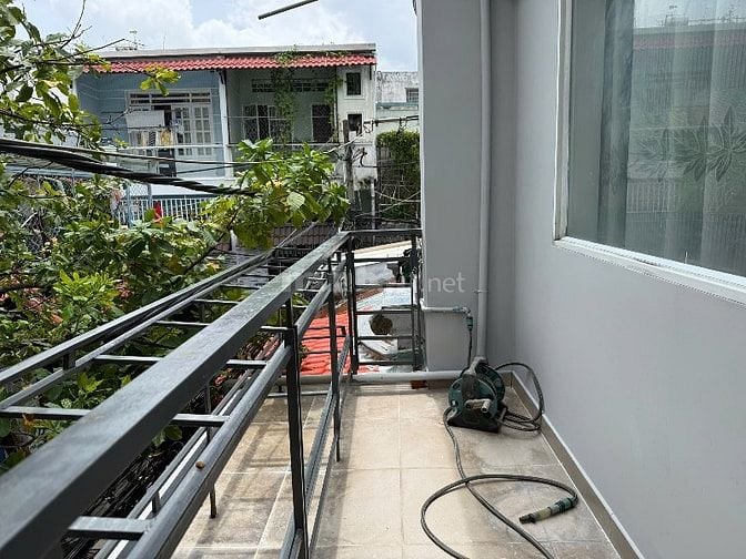 Hoa Hồng 1% Bán Nhà Hẻm Xe Hơi Căn Góc 2 Mặt Hẻm F4 Q8
