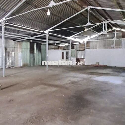 Cho thuê kho đường Lê Văn Lương, Phước Kiển, Nhà Bè – 300m2 – giá tốt