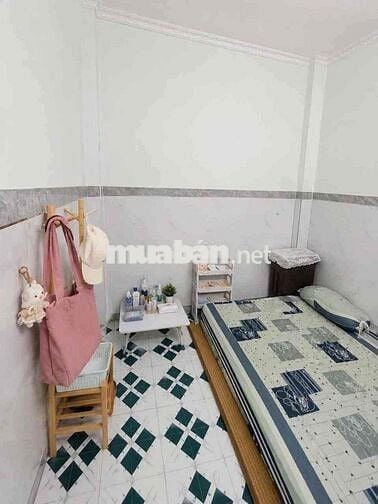 Bán nhà Đông Hưng Thuận 55m² nở hậu đẹp, cách MT 1 căn, giá 4.495 tỷ.
