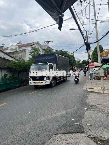 Bán nhà Đông Hưng Thuận 55m² nở hậu đẹp, cách MT 1 căn, giá 4.495 tỷ.