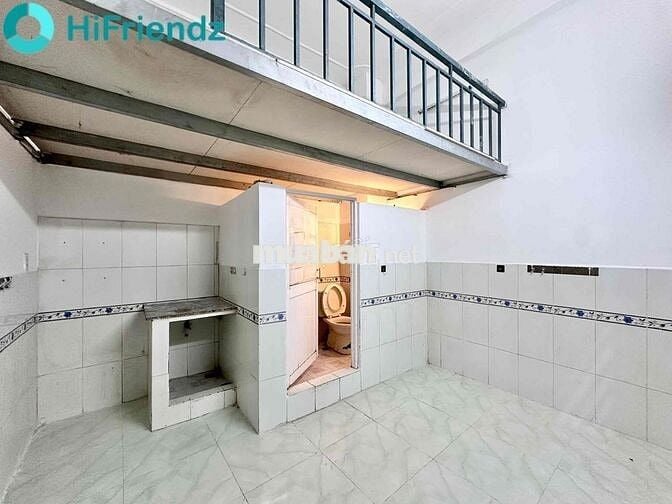 TRỐNG SẴN DUPLEX GIÁ RẺ NGAY NGÃ TƯ 4 XÃ CÓ THANG MÁY GẦN AEON MALL.