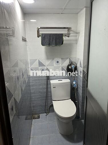 Cho thuê nhà nguyên căn 02 PN, liền kề phố đi bộ Bùi Viện giá cực tốt