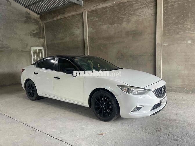 Mazda 6 màu Trắng 5 chỗ