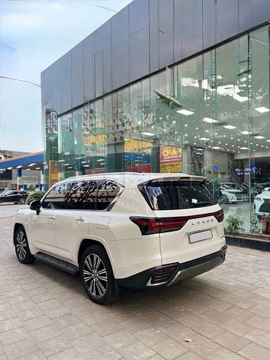 Bán Lexus LX600 Urban 7 chỗ, sản xuất 2023. 