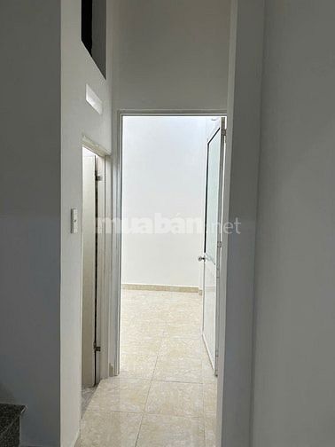 HH 1% Nhà chính chủ hẻm Huỳnh Văn Chính, 3.8x9.3m, nhà 3 lầu BTCT+tum