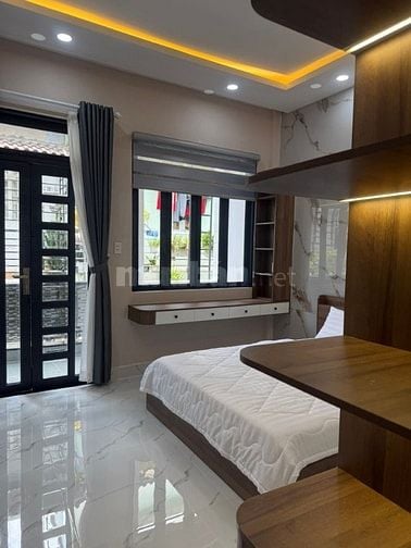 Nhà 4 x 10,5 nở hậu 4,3 đúc 1 trệt 1 lầu đường Quang Trung p10 gò vấp 